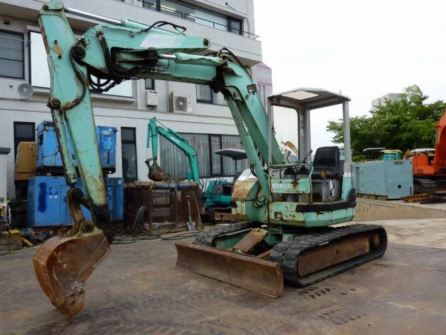 SK50UR (YJ-01974)