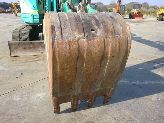 B6U (00909B)