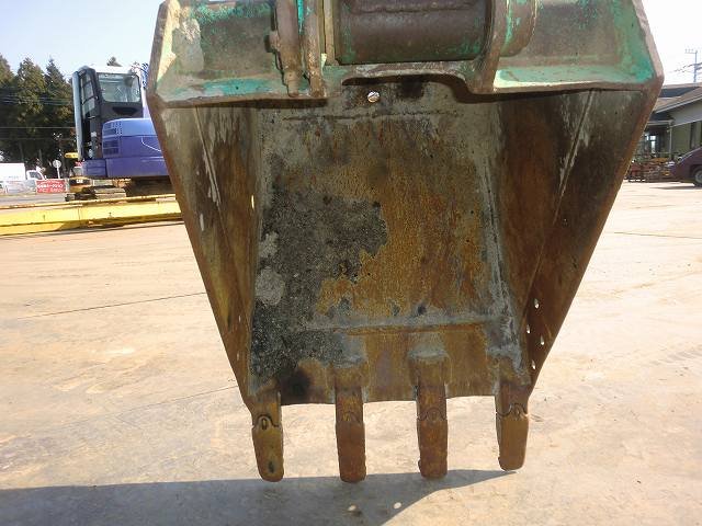 B6U (00909B)
