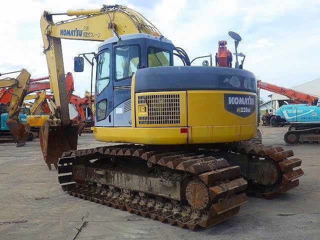 PC228US-3E0 (41572)