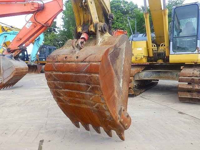 PC228US-3E0 (41572)