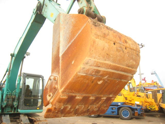 SK135SR-2 (YY06-15350)