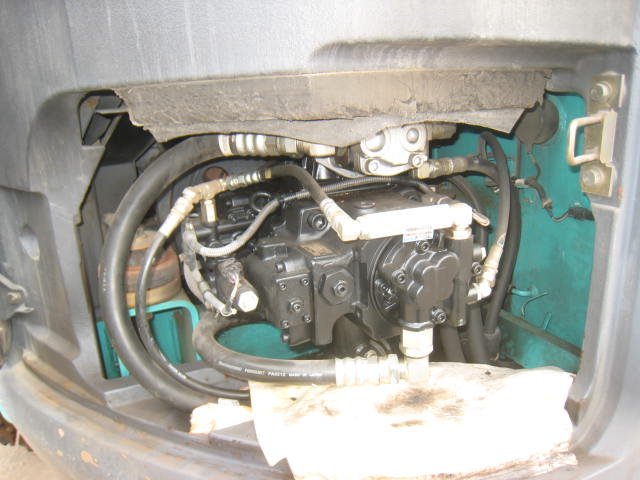 SK135SR-2 (YY06-15350)