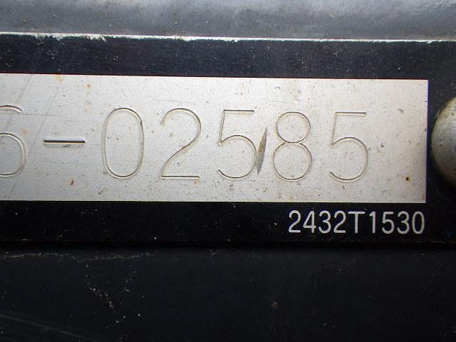 SK235SRD-2 (YF06-02585)