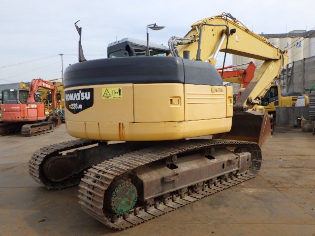 PC228US-3E0 (40999)