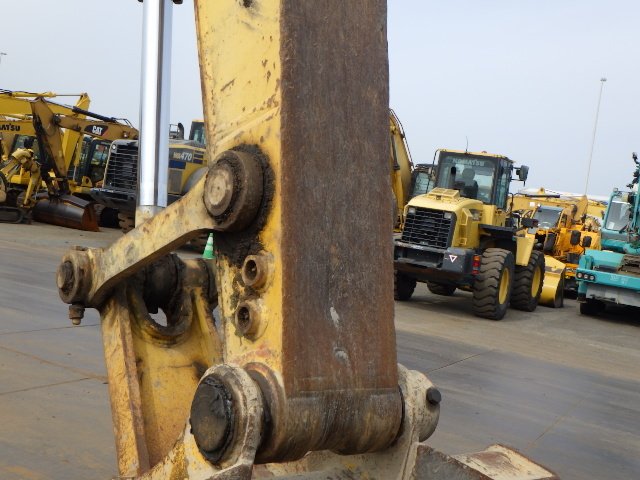 PC228US-3E0 (40999)